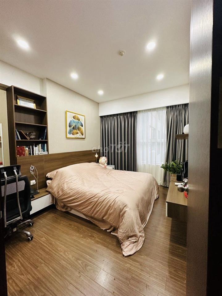 Cho thuê CH 2PN2WC Sunrise Riverside- Full NT- View hồ bơi- yên tĩnh