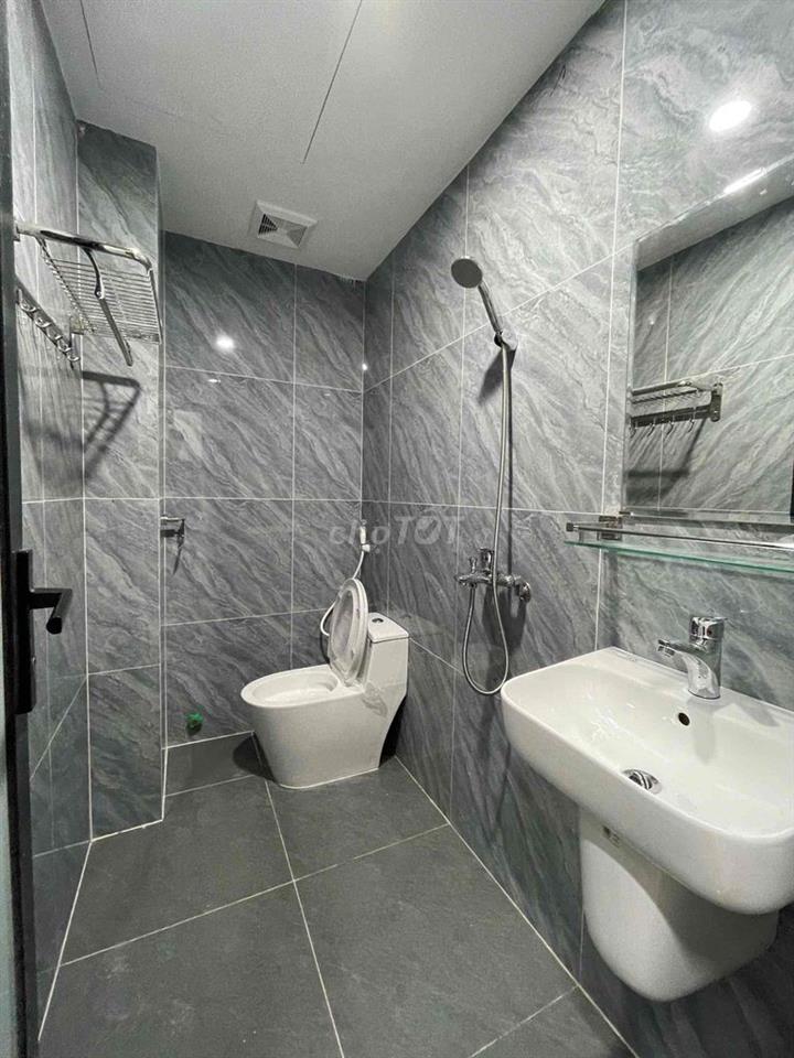 CĂN HỘ DỊCH VỤ Q.8 – FULL NỘI THẤT – BAN CÔNG – 4Tr5 – VÀO Ở NGAY