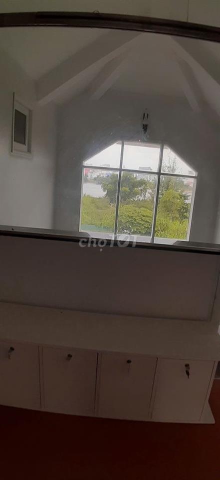 San nhượng hợp đồng thuê văn phòng