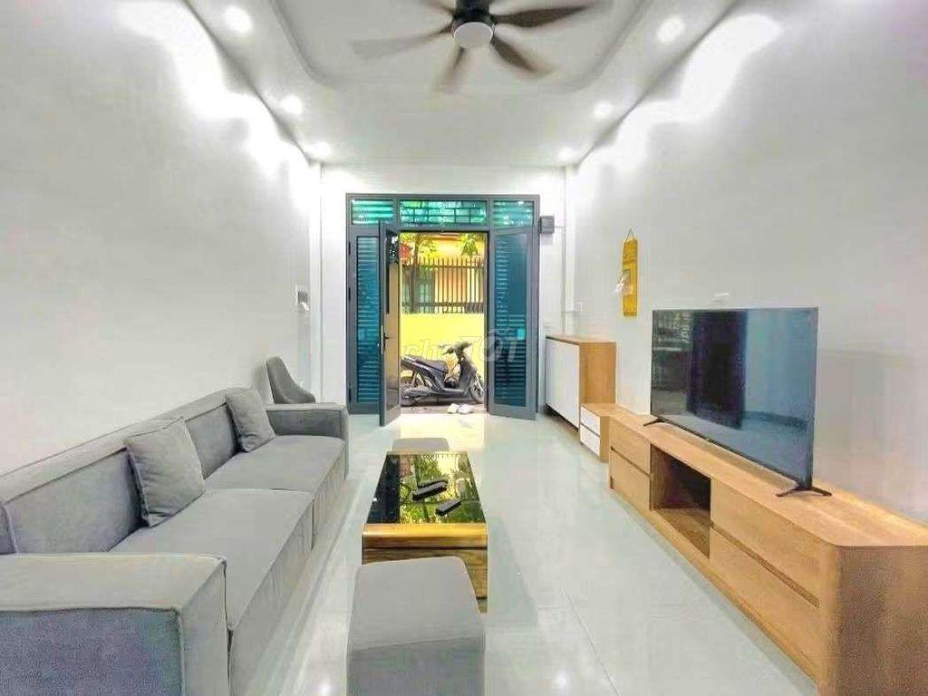 Trung tâm Cầu Giấy 35m X 5T gần ô tô full nội thất ở ngay nhỉnh 9 tỷ