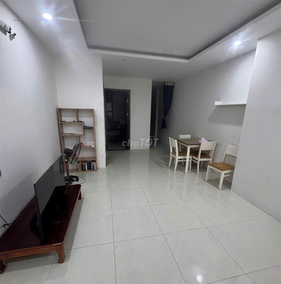 Cho thuê căn hộ 63,5m2 có 2PN, 2WC. Đ/c: Tòa HH1, FLC Đại Mỗ, Hà Nội.