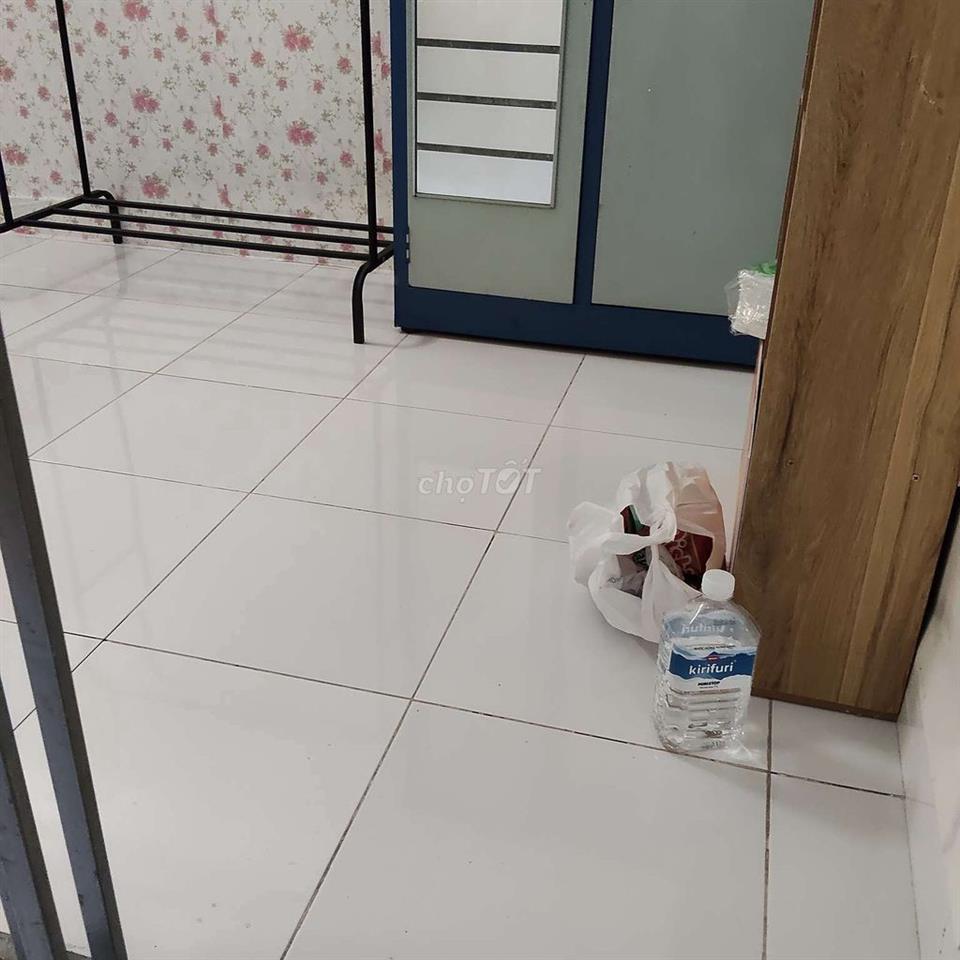 Phòng thoáng mát an ninh giờ tự do Lê Đức Thọ Gò Vấp 