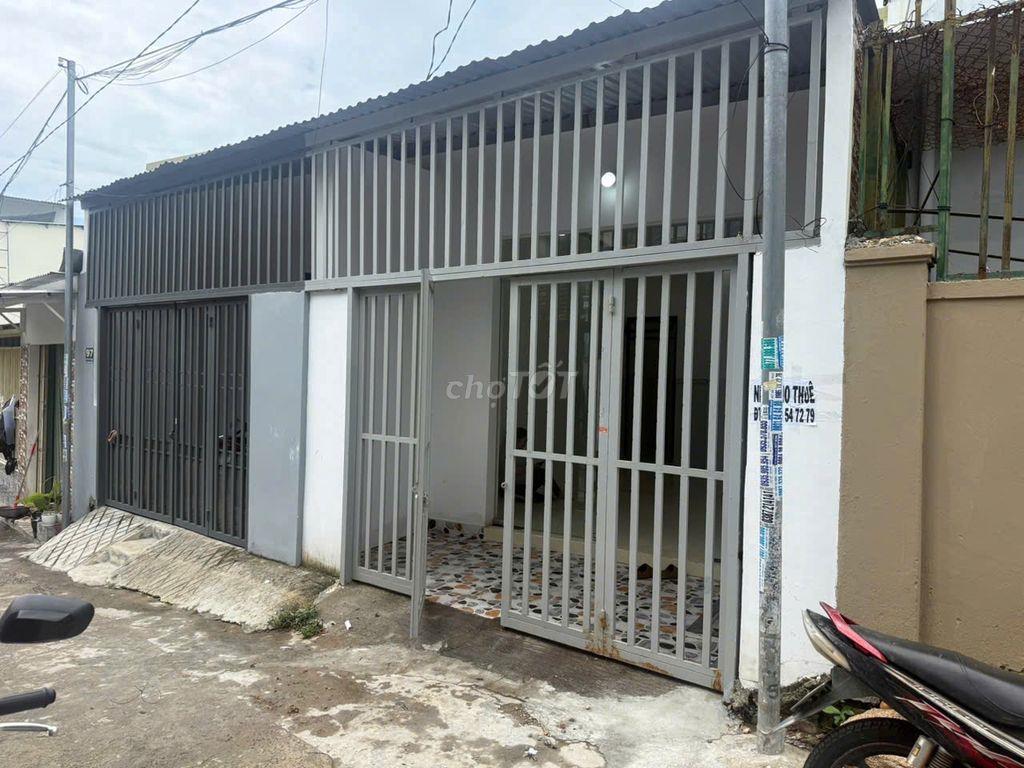 Bán nhà riêng đường Lý Ông Trọng, giáp biển Hòn Chồng Nha Trang