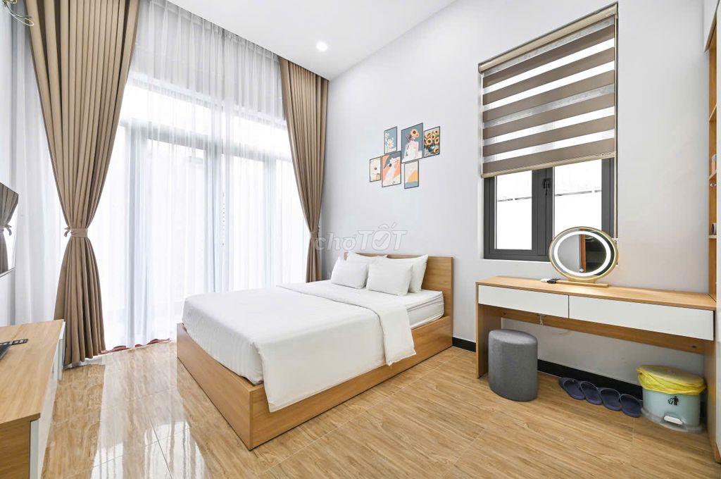 PHÒNG FULL NỘI THẤT – BAN CÔNG THOÁNG Nhận Khách nước ngoài