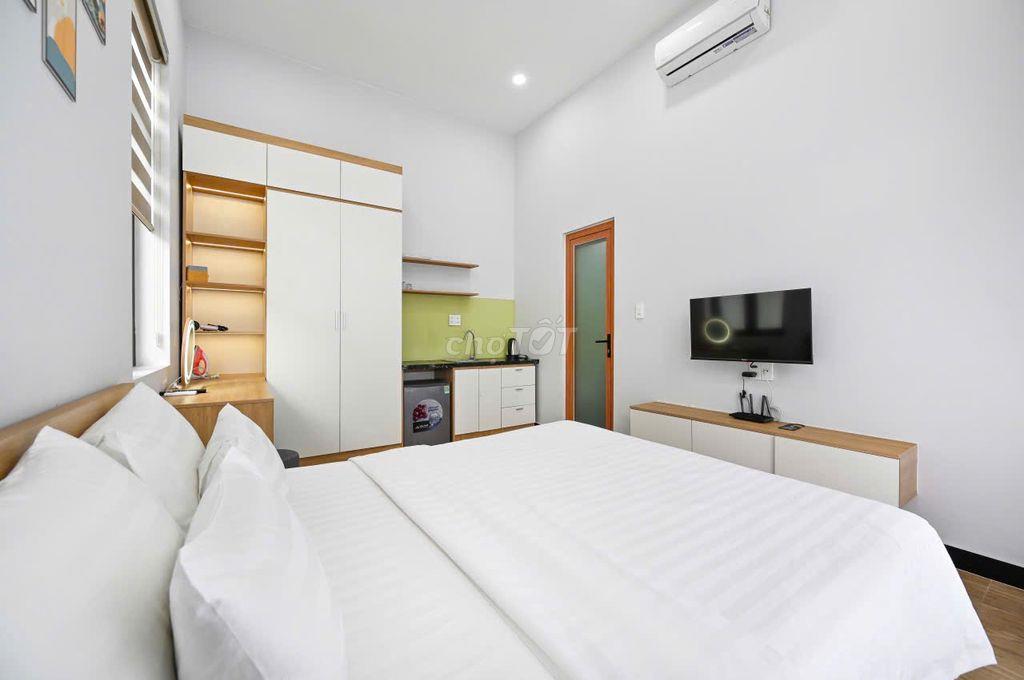 PHÒNG FULL NỘI THẤT – BAN CÔNG THOÁNG Nhận Khách nước ngoài