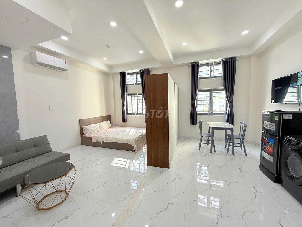 PHÒNG FULL NỘI THẤT THANG MÁY HƠN 35M2 GIÁ RẺ THÊM VIEW CẢ LANDMARK