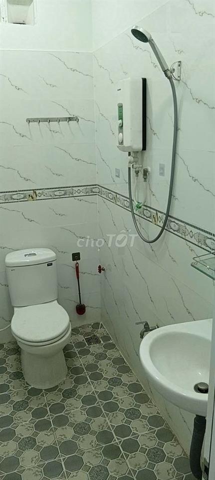 Cần cho thuê phòng trọ ở gần Ngã Tư Bốn Xã