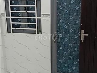 Cần cho thuê phòng trọ ở gần Ngã Tư Bốn Xã