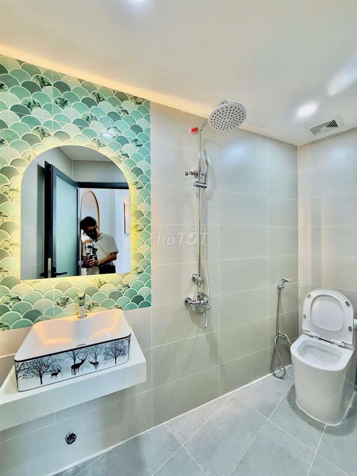 Bán Nhà Nguyễn Trung Trực 3 Tầng 50m giá 6 Tỷ 200