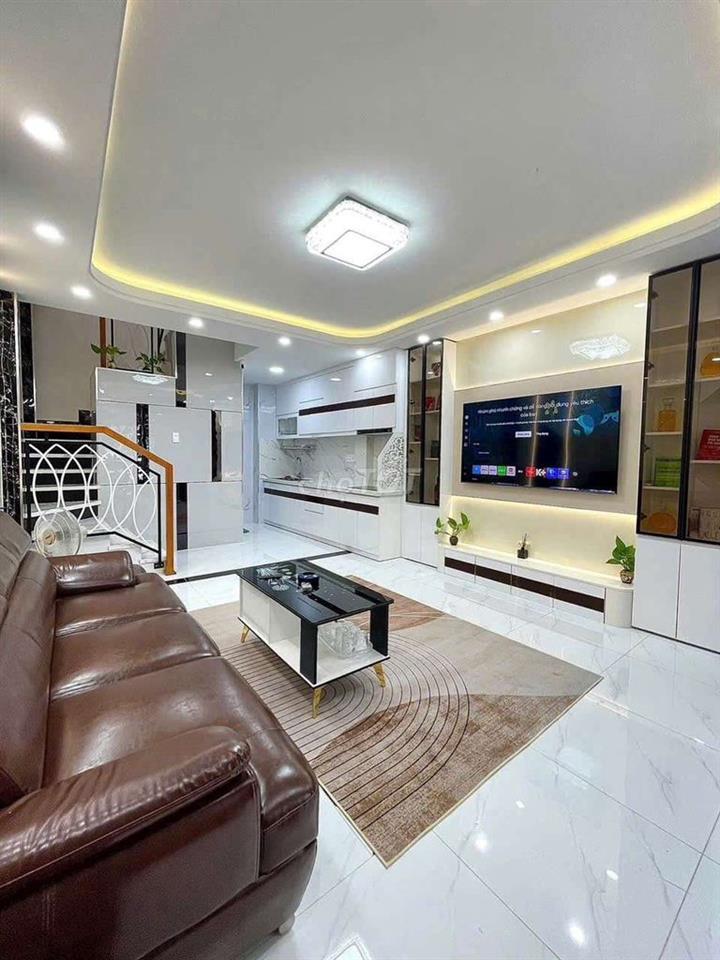Bán Nhà 5 Tầng Xây Mới gần Phạm Văn Đồng giá 6 tỷ 200