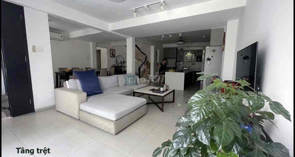 VILLA 1/ PHÚ NHUẬN GẦN SÂN BAY BÁN GẤP
