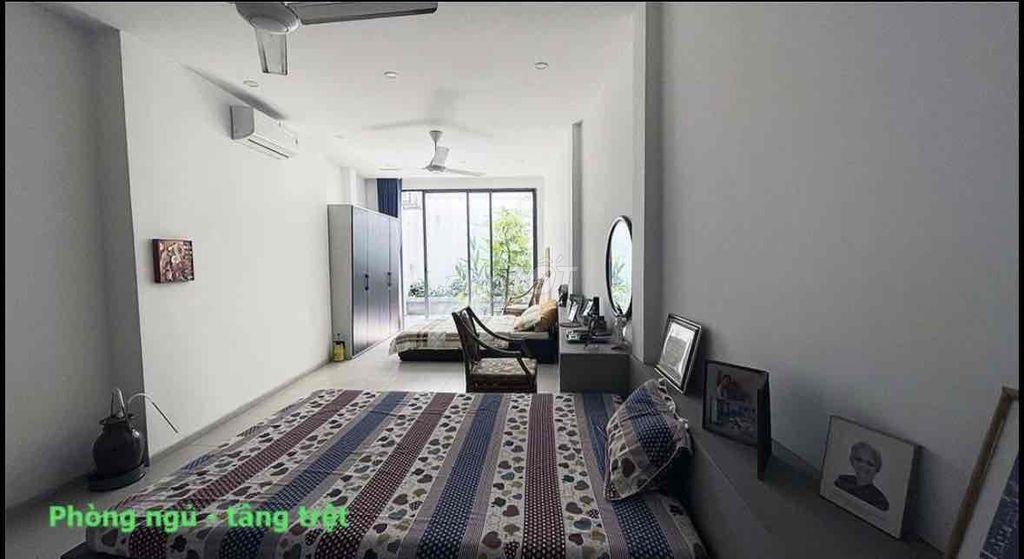 VILLA 1/ PHÚ NHUẬN GẦN SÂN BAY BÁN GẤP