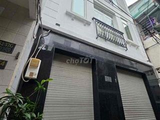 Bán nhà 3 tầng 131.6m² sử dụng, đất 39m².  Địa chỉ: 252/57F Cao Thắng,