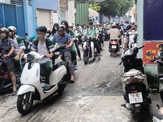 nhà gần chợ trường học.trung tâm quận 11