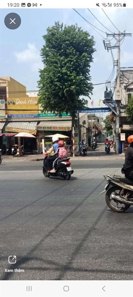 Cho thuê góc 2 mặt tiền đường Tô Ký và ĐHT15 ngang 8,5m dài 12,5m