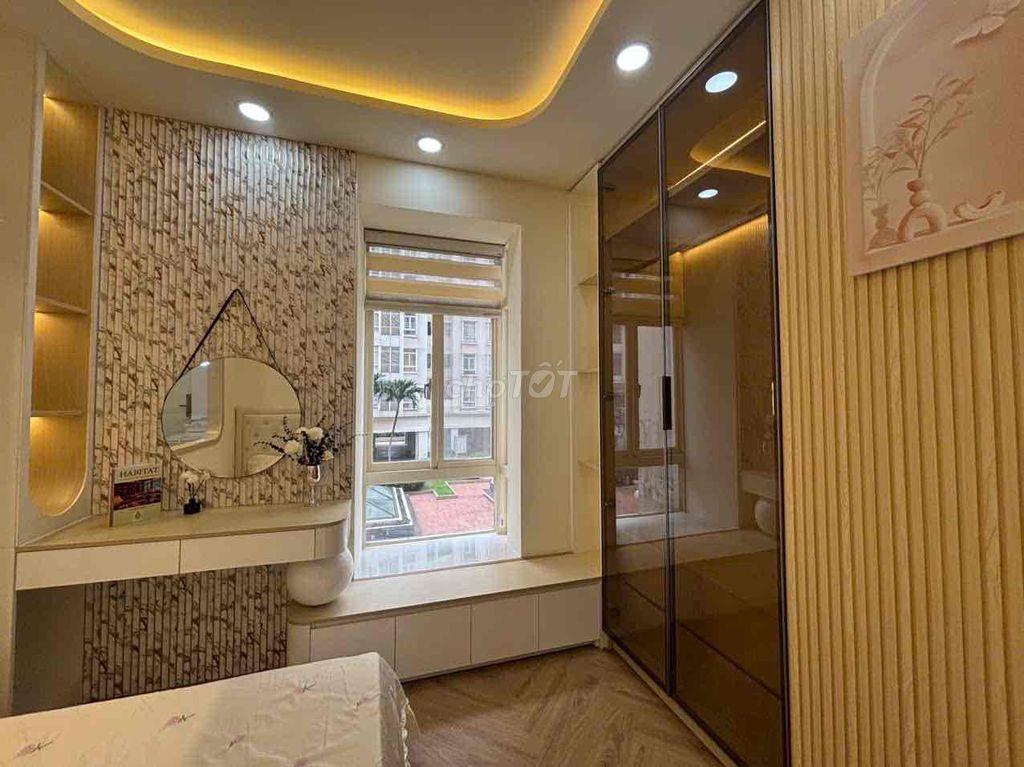 bán căn hộ cao cấp trung tâm quận 7
