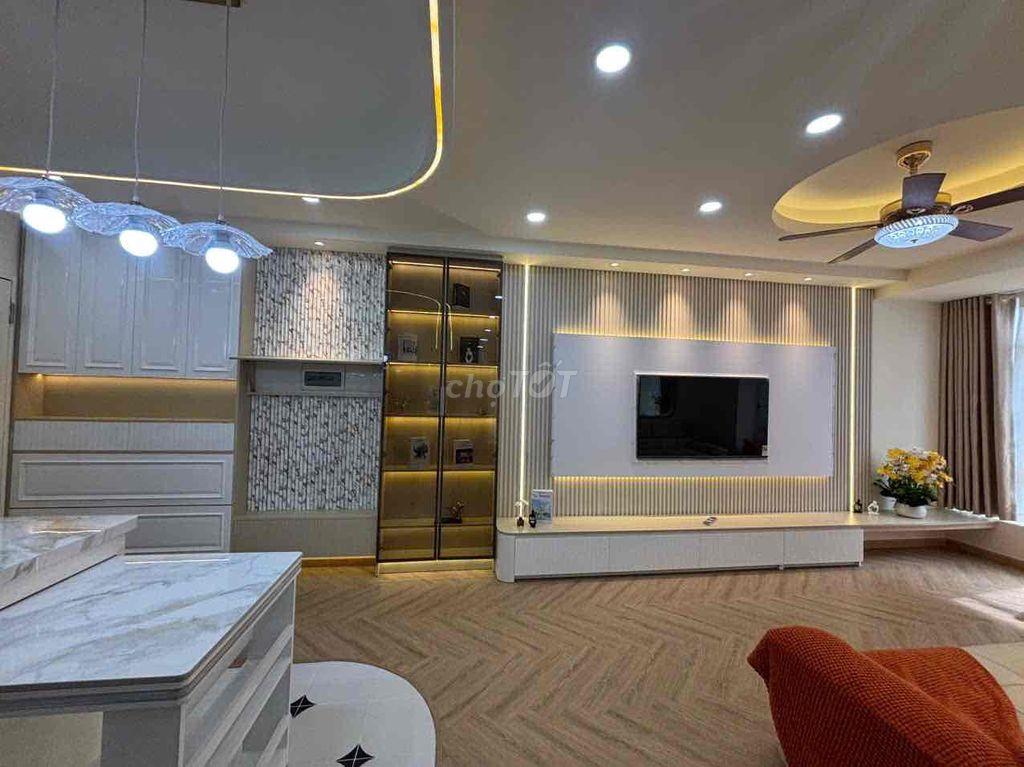 bán căn hộ cao cấp trung tâm quận 7