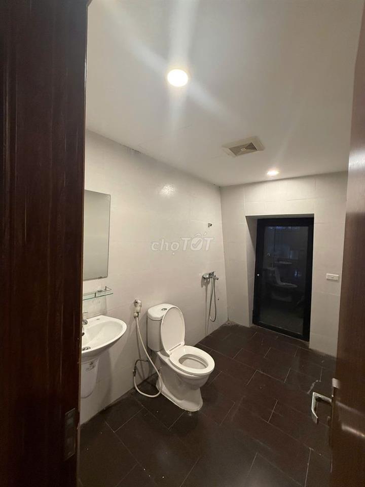 Cho thuê văn phòng mới - đẹp - giá ưu đãi