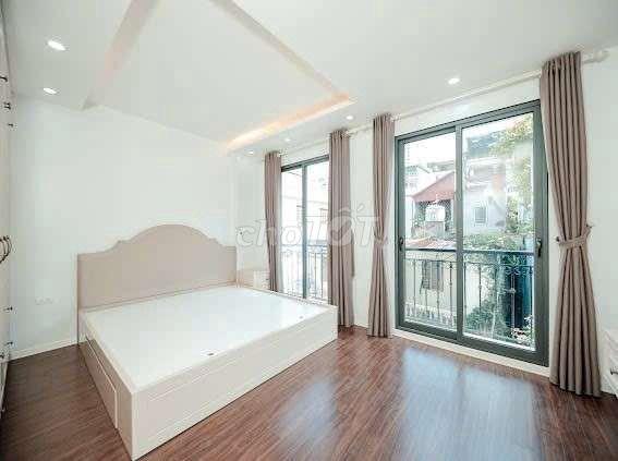 Chính chủ có nhà 4 phòng ngủ gần Wellspring cần cho gia đình thuê