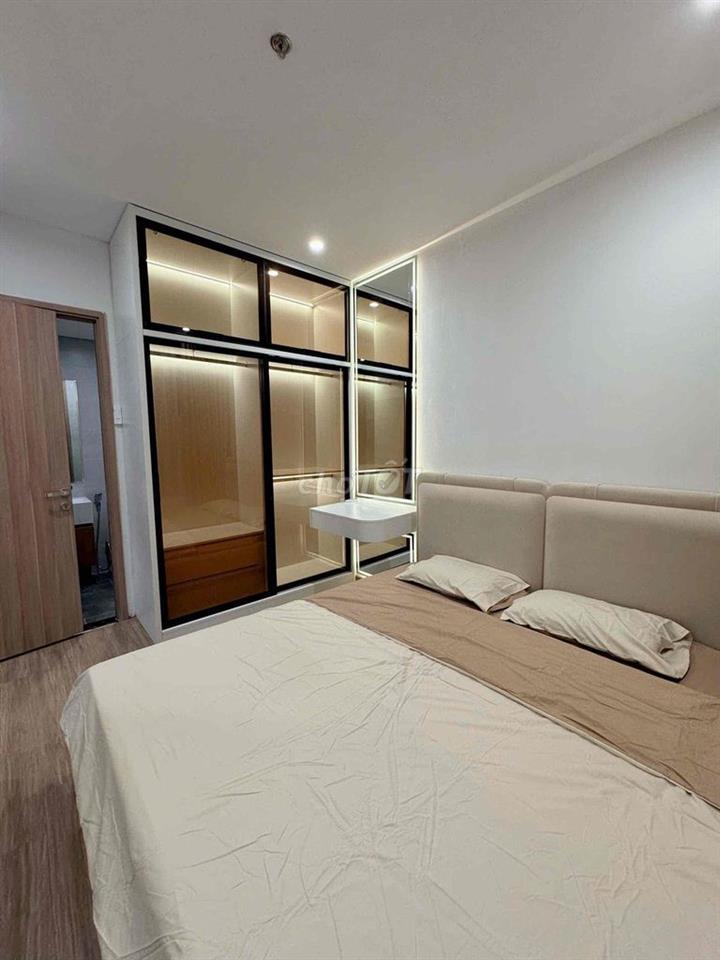 Cho thuê căn 2PN 2WC S4.02 Vinhomes Smart City 62m2 full đồ giá 12.5tr
