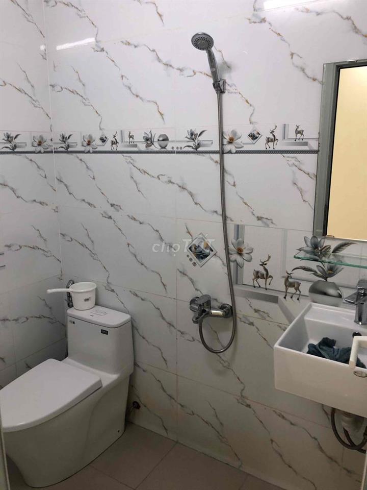 nhà mới đẹp cao ráo an ninh sạch sẽ
