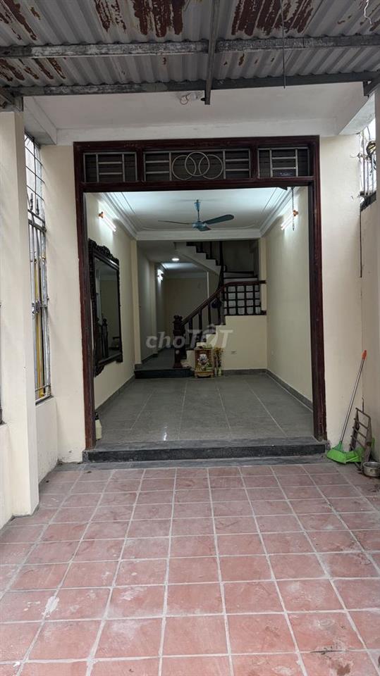 Chính chủ cho thuê Vp cty ,kho bán hàng online kết hợp nhà ở .