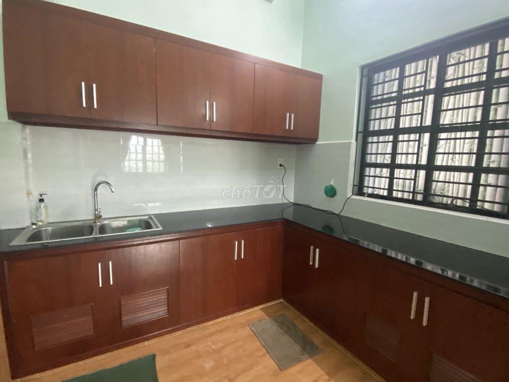 Bán nhà Chung cư D2 Phú Lợi, nhà mới sửa, vào ở ngay, đã có nội thất