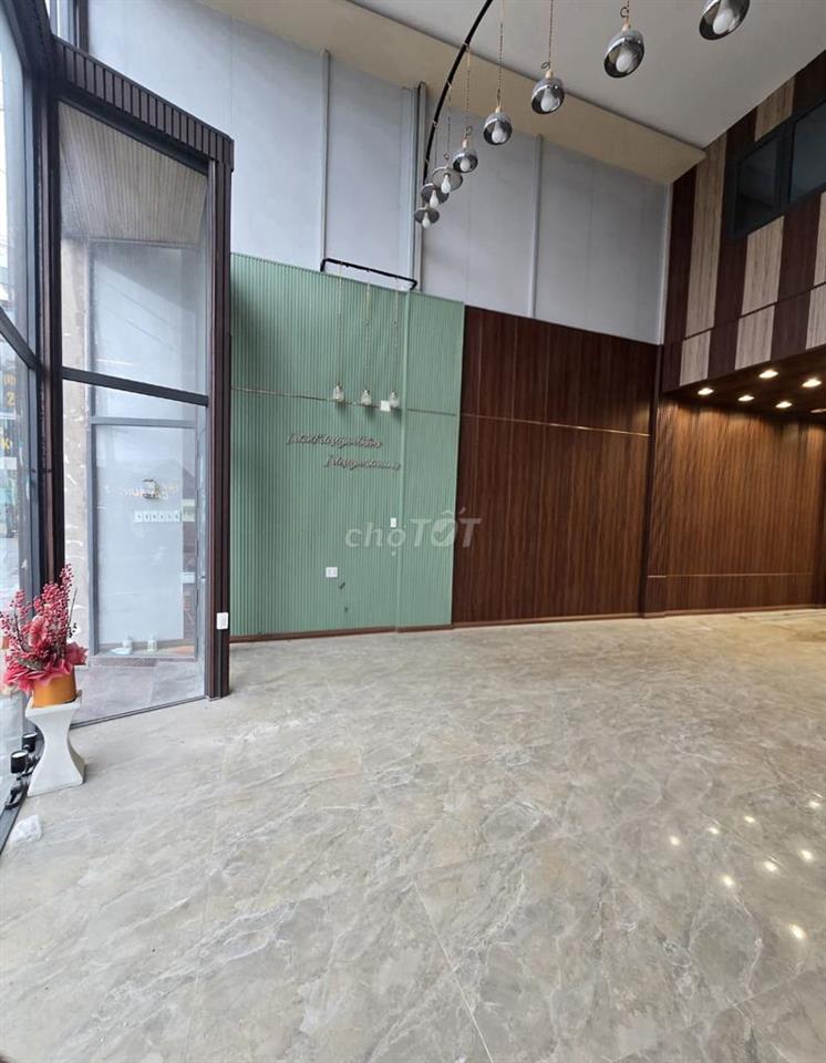 Sang nhượng mặt bằng nhà hàng mặt tiền 30/4, Dương Đông, Phú Quốc