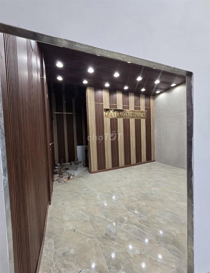 Sang nhượng mặt bằng nhà hàng mặt tiền 30/4, Dương Đông, Phú Quốc