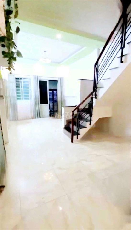 Nhà góc mặt tiền hẻm