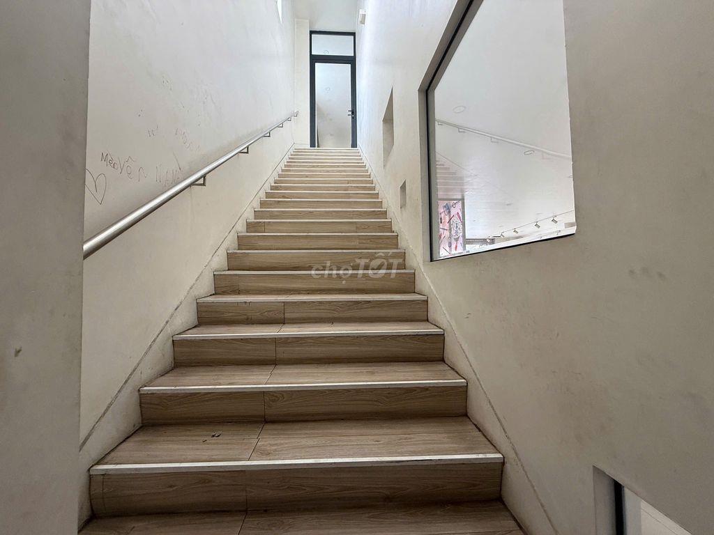 Bán nhà mặt tiền QL51