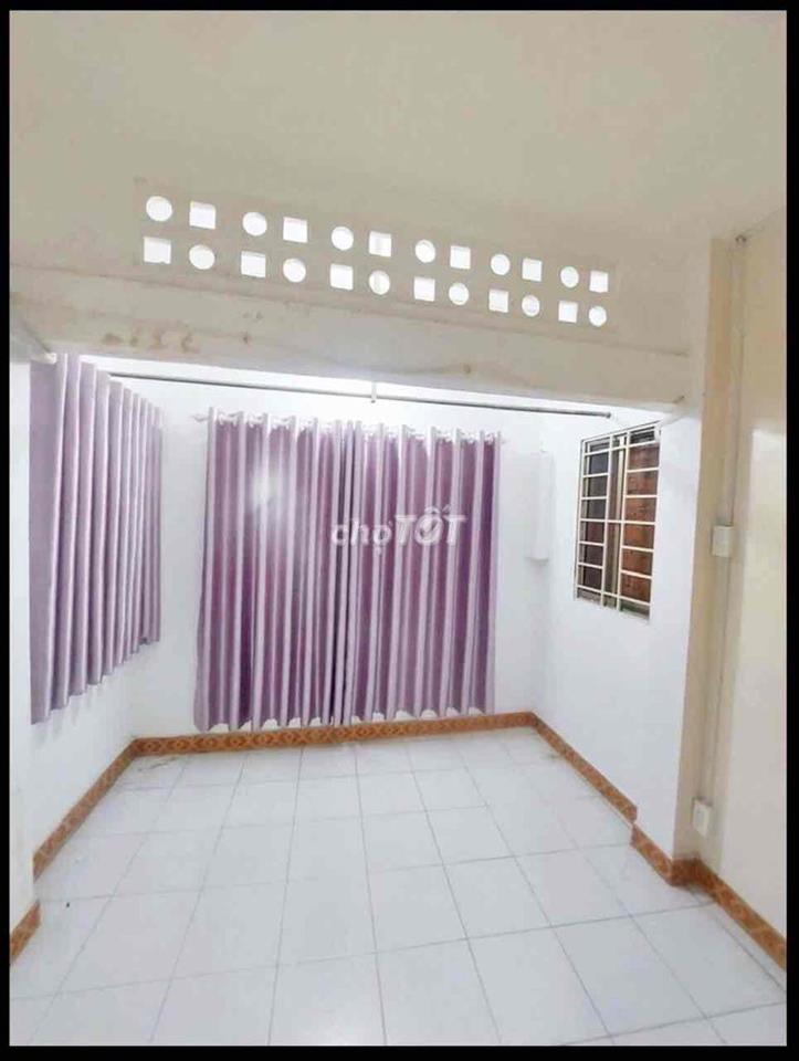 Nhà xinh còn mới cho thuê nguyên căn khu trung tâm Trần Hưng Đạo, Q1