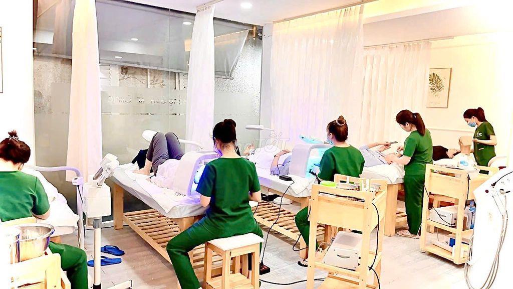 Cho thuê MB KD SPA, C.TY, SD 200m2, sân để xe hơn 20 chiếc, giá 30tr