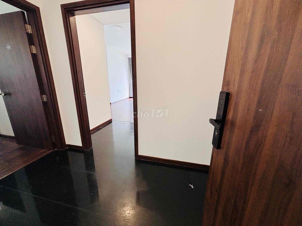Cho thuê Studio Mizuki Park, có rèm. Giá 6,5 triệu