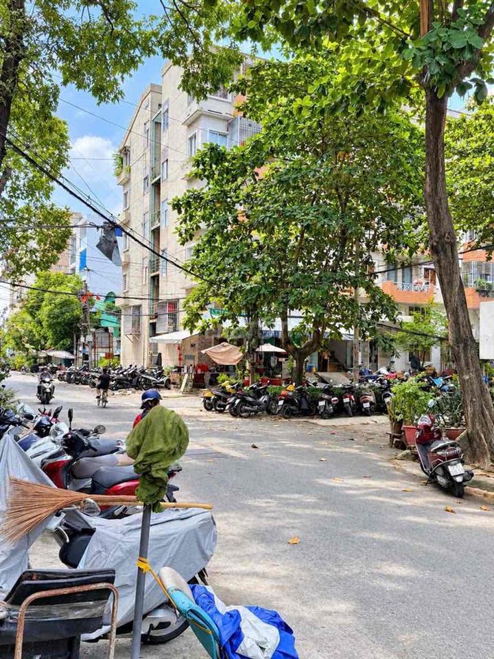 Chu thuê gấp tầng trệt Chung Cư Bắc Đinh Bộ Lĩnh - 52m2 ngang hiếm 7m