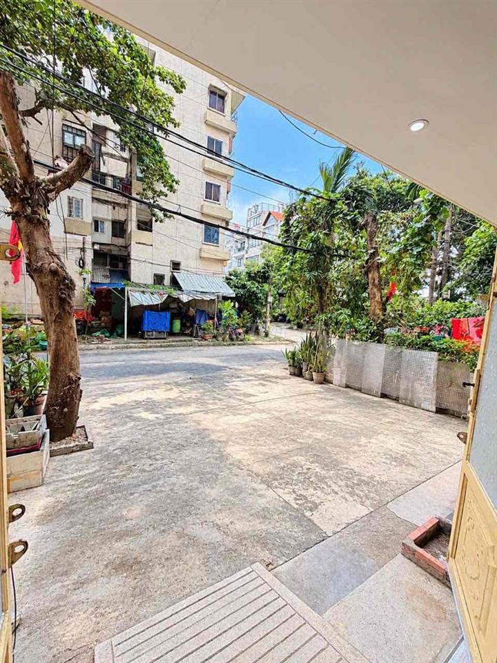 Chu thuê gấp tầng trệt Chung Cư Bắc Đinh Bộ Lĩnh - 52m2 ngang hiếm 7m
