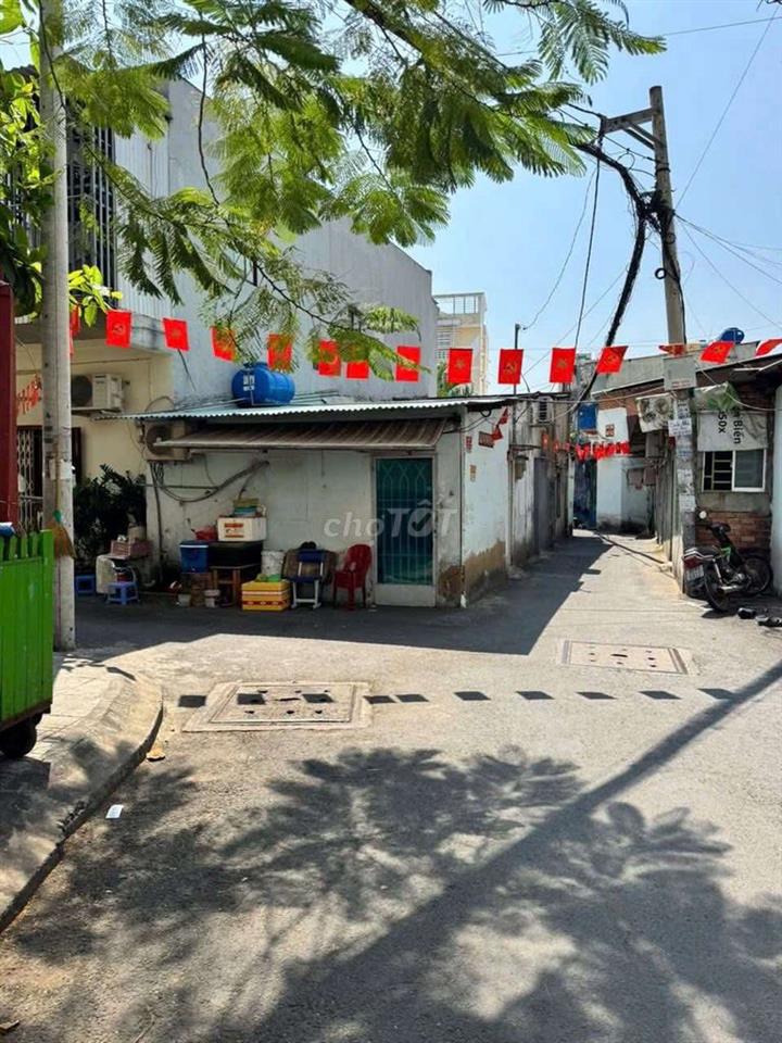 Nhà hẻm xe hơi ngay đối diện trường An Nhơn dt 4.5x15.2m