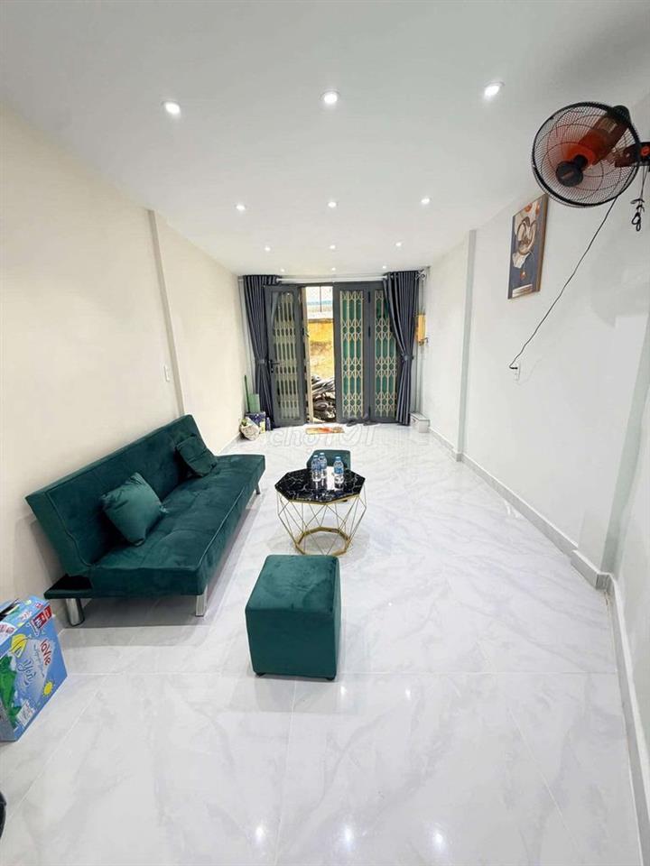 HH gửi 30tr Nhà mới xây Trương Đăng Quế 43m2 đất đúc 1 lầu 3pn