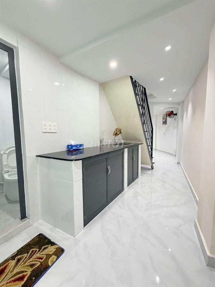 HH gửi 30tr Nhà mới xây Trương Đăng Quế 43m2 đất đúc 1 lầu 3pn