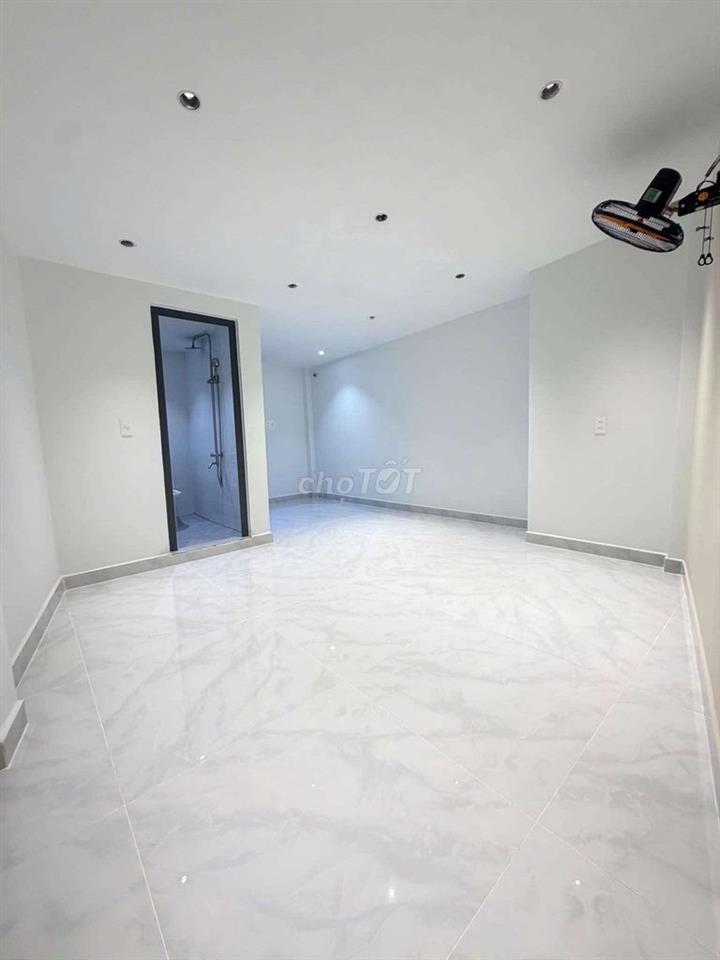 HH gửi 30tr Nhà mới xây Trương Đăng Quế 43m2 đất đúc 1 lầu 3pn