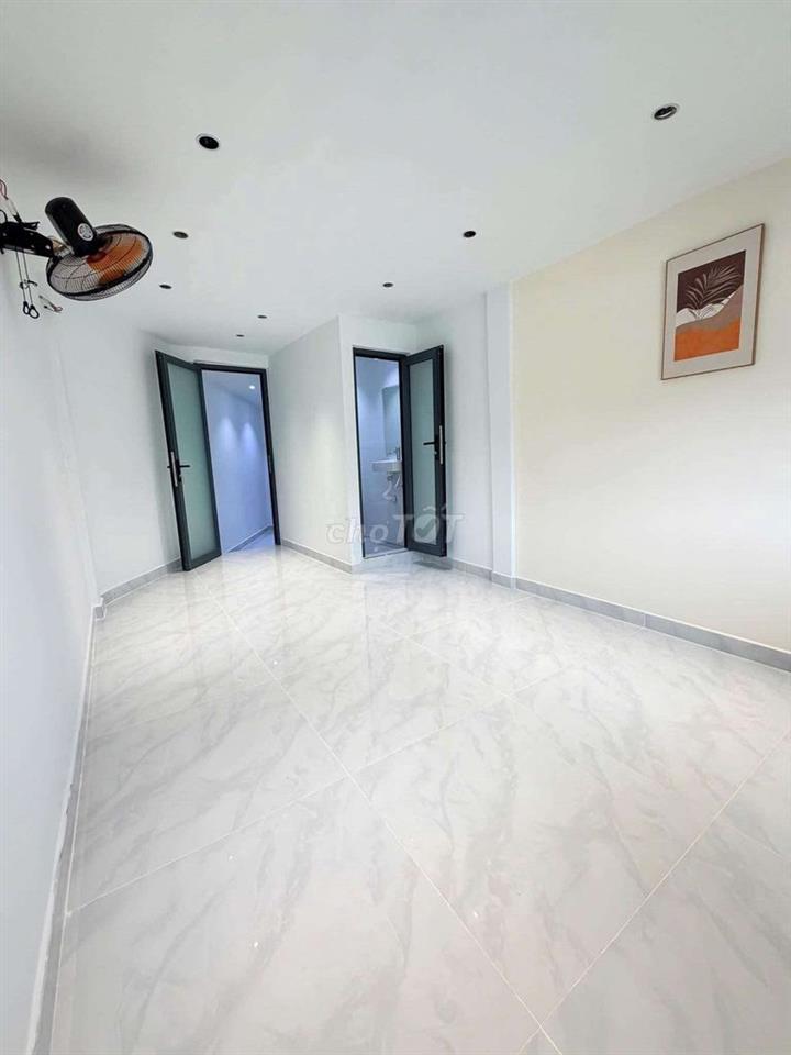 HH gửi 30tr Nhà mới xây Trương Đăng Quế 43m2 đất đúc 1 lầu 3pn