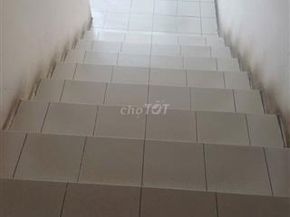 CHỢ HOA ĐẦM SEN-CĂN HỘ 52M2-LẦU giữa THANG BỘ