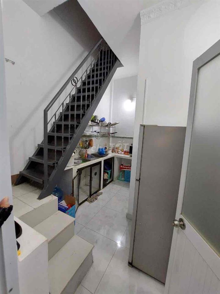 Cho thuê nhà mặt tiền đường 37A Tân Trang, Phường 9, Quận Tân Bình