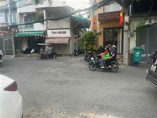 NHÀ Ở