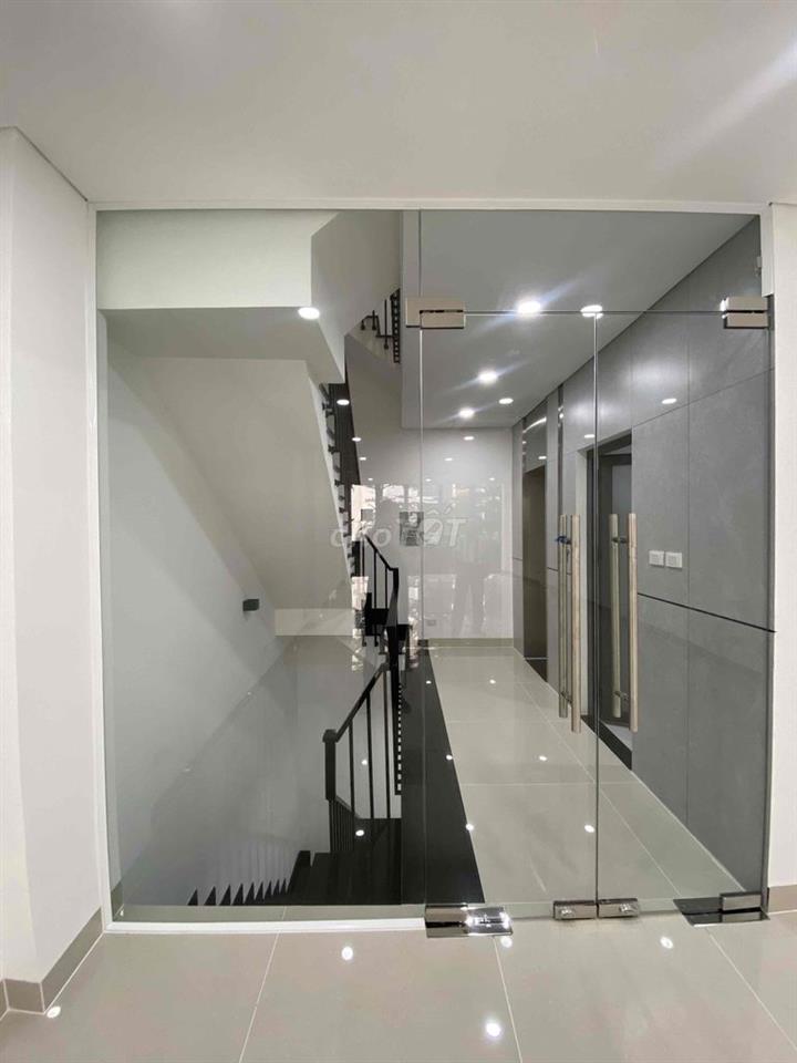 Toà nhà VP mới 100% trung tâm Quận 2 (Chính chủ)