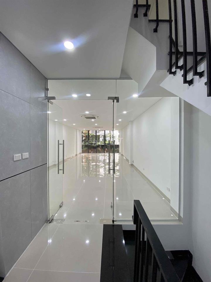 Toà nhà VP mới 100% trung tâm Quận 2 (Chính chủ)