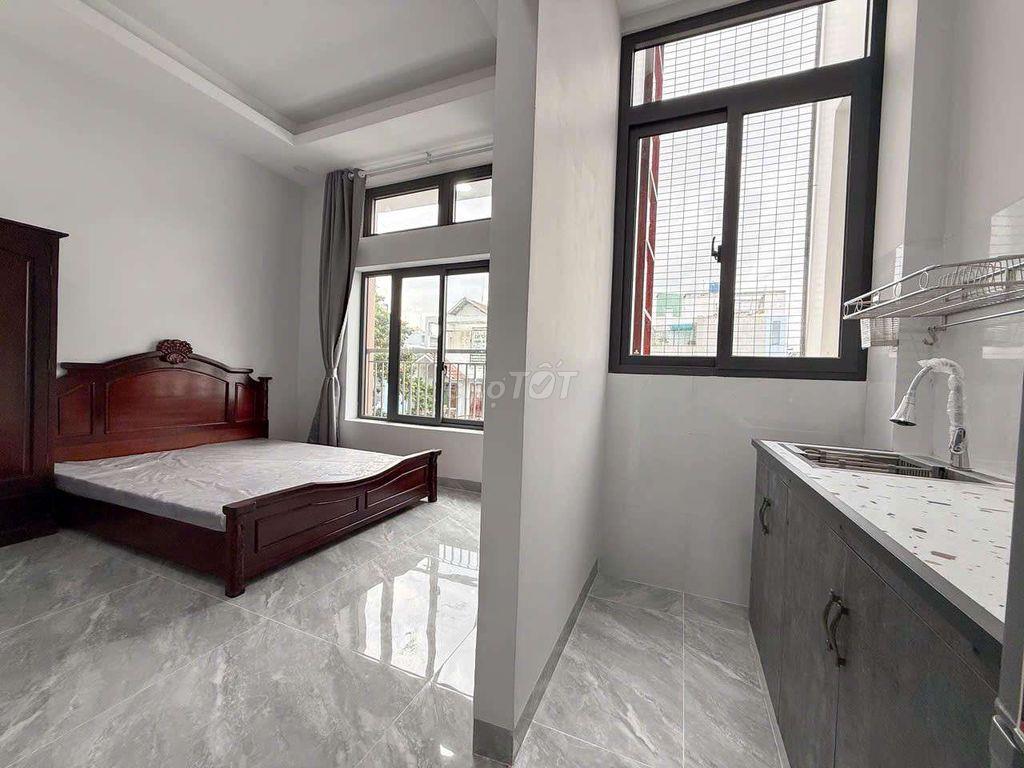 STUDIO MỚI XÂY FULL NỘI THẤT - BAN CÔNG THOÁNG