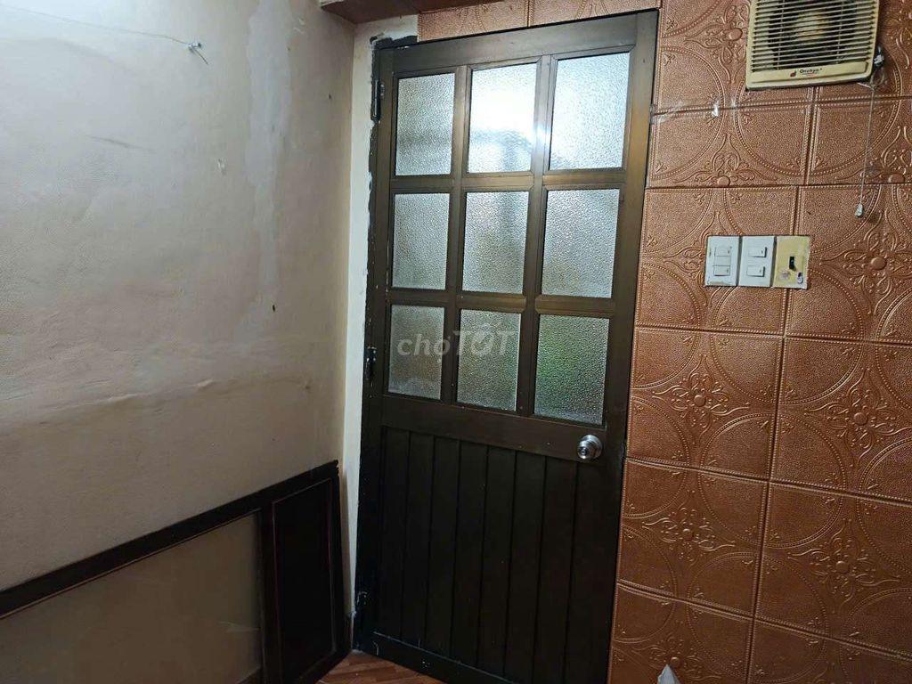 PHÒNG HOÀNG HOA THÁM WC RIÊNG TẦNG 1