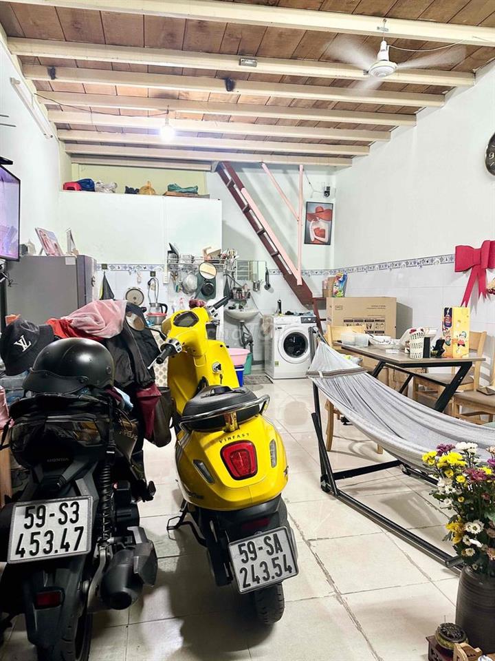 Phòng trệt 55m2 sử dụng, giá rẻ, buôn bán được ngay D2