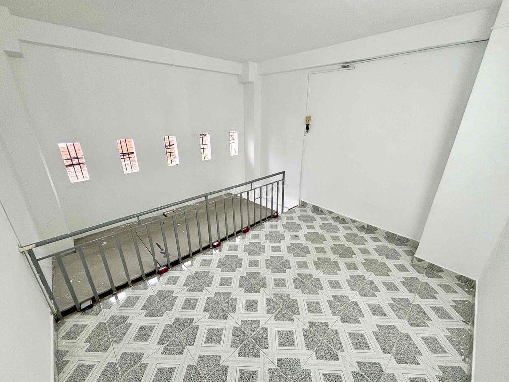 Phòng trệt lầu, buôn bán được khu D2